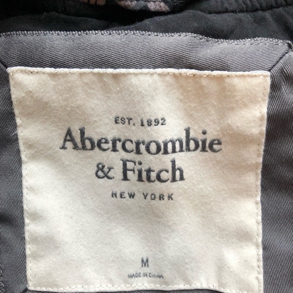 Abercrombie and Fitch floral bomber - Picture 2 of 2